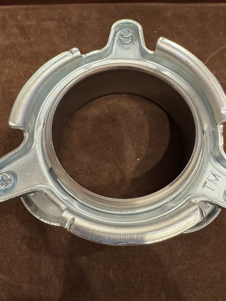 InSinkErator Polished Stainless Steel Sink Flange Quick Lock Design