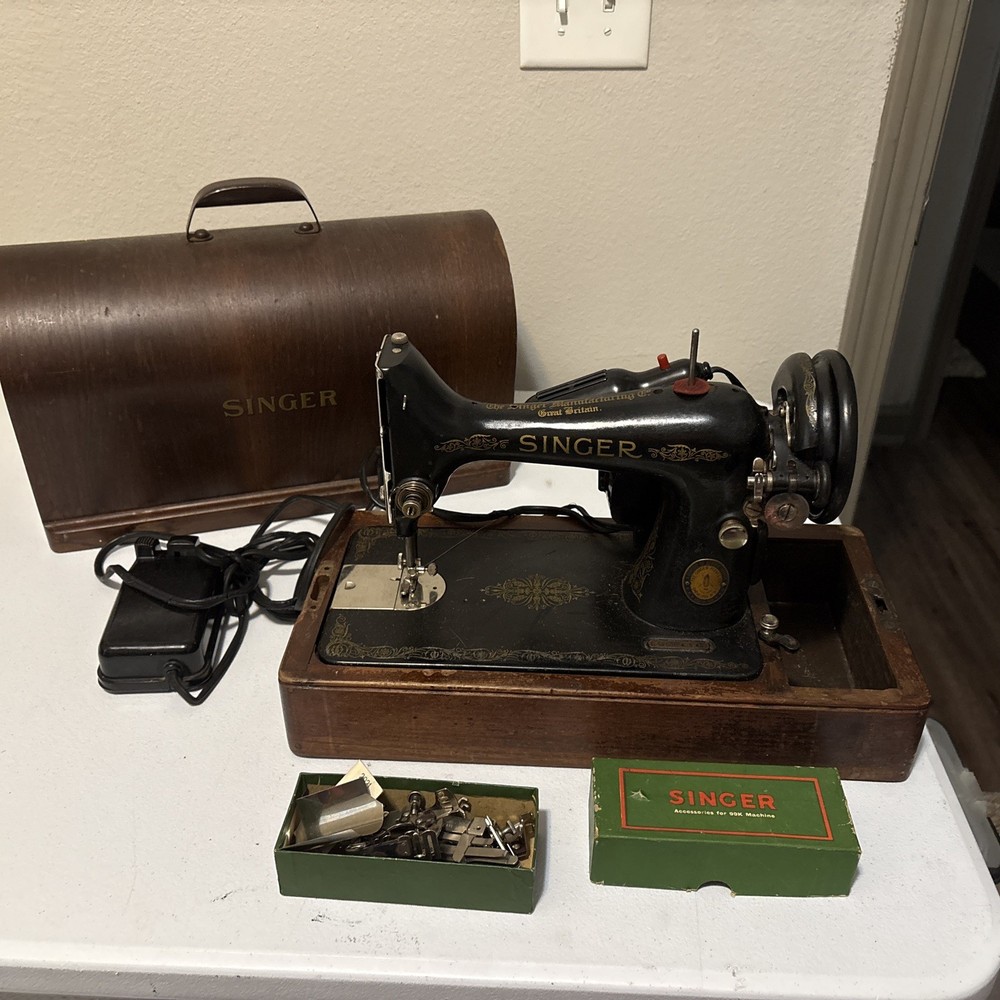 SINGER EG054349 PORTABLE SEWING MACHINE