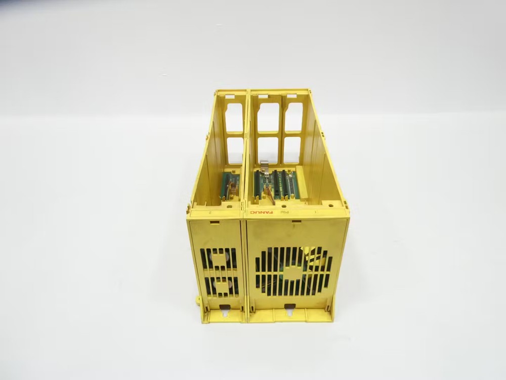 Fanuc A05B-2316-C105 3-slot Back Plane Chassis Module