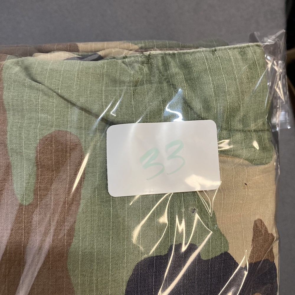 Combat Mens Size Small Brown Camoflouge Pattern Long Pants