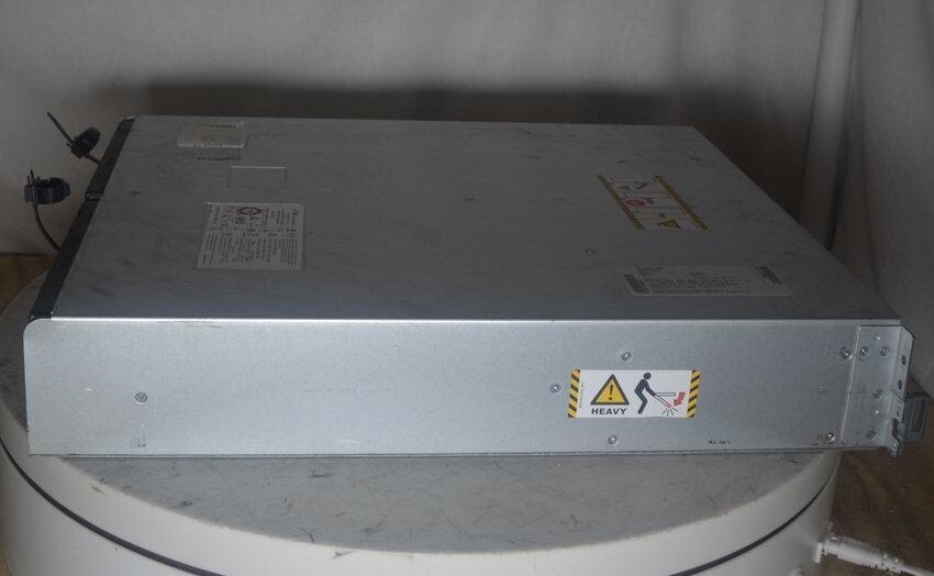 Dell EMC EAE VNXe Hard Drive Disk Array SEE NOTES
