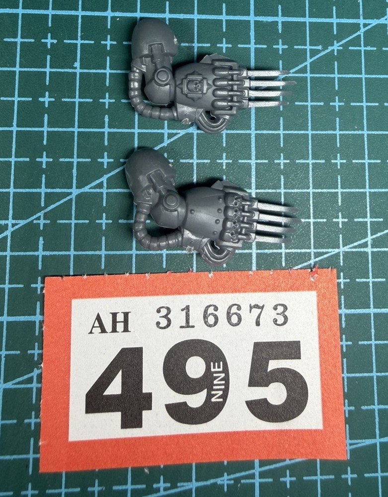 Space Marine Terminator Lightning Claw Arm Bundle OOP Old Kit 40k Bits Heresy