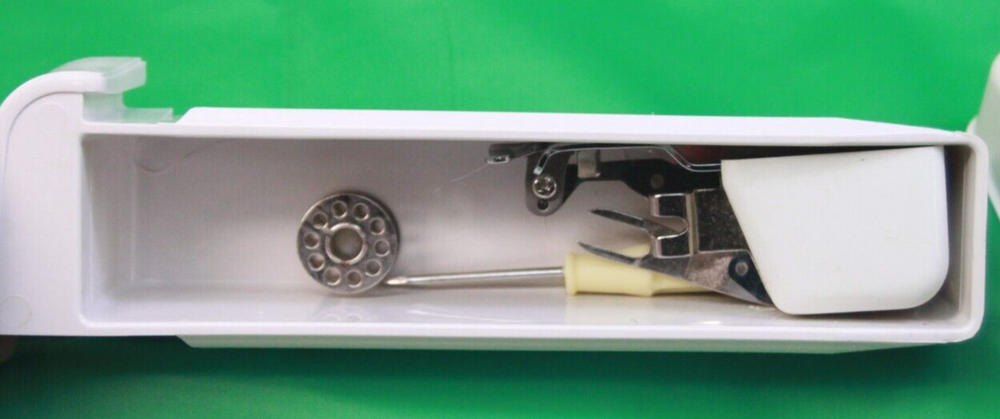 Vintage Necchi Model 537L Sewing Machine Read Description Used