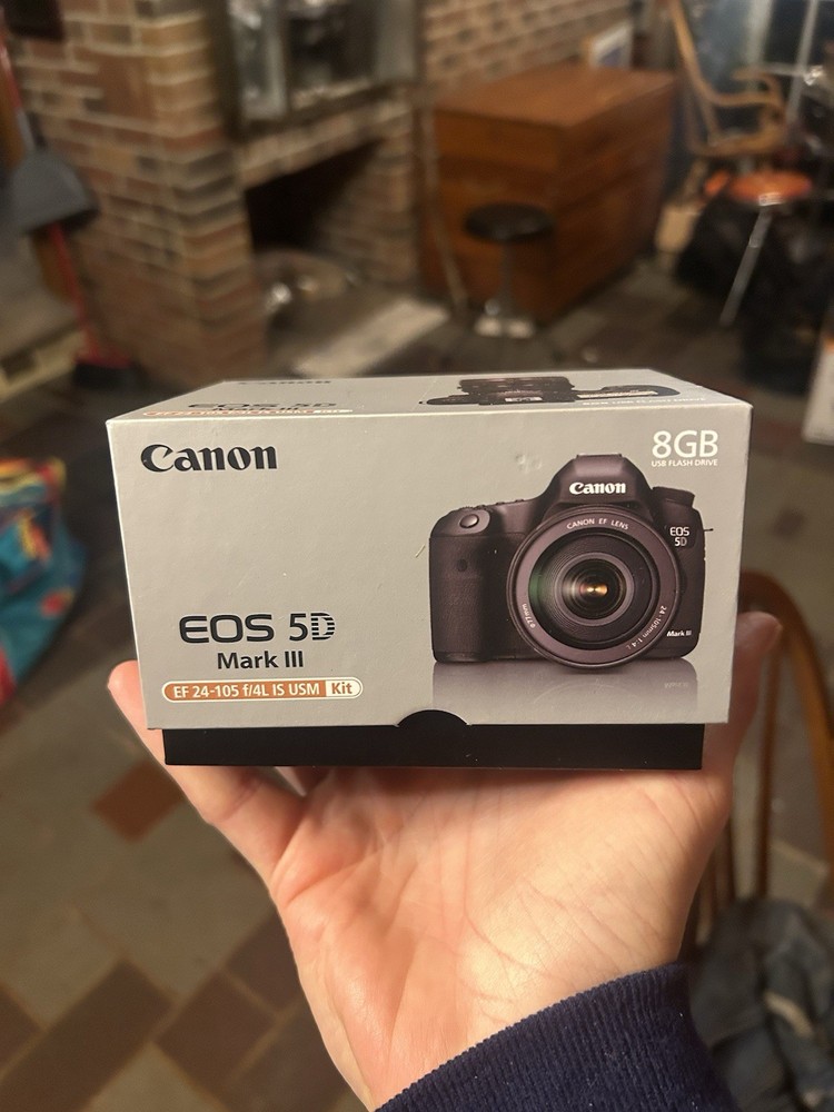 Canon Mark Flash Drive New In Box