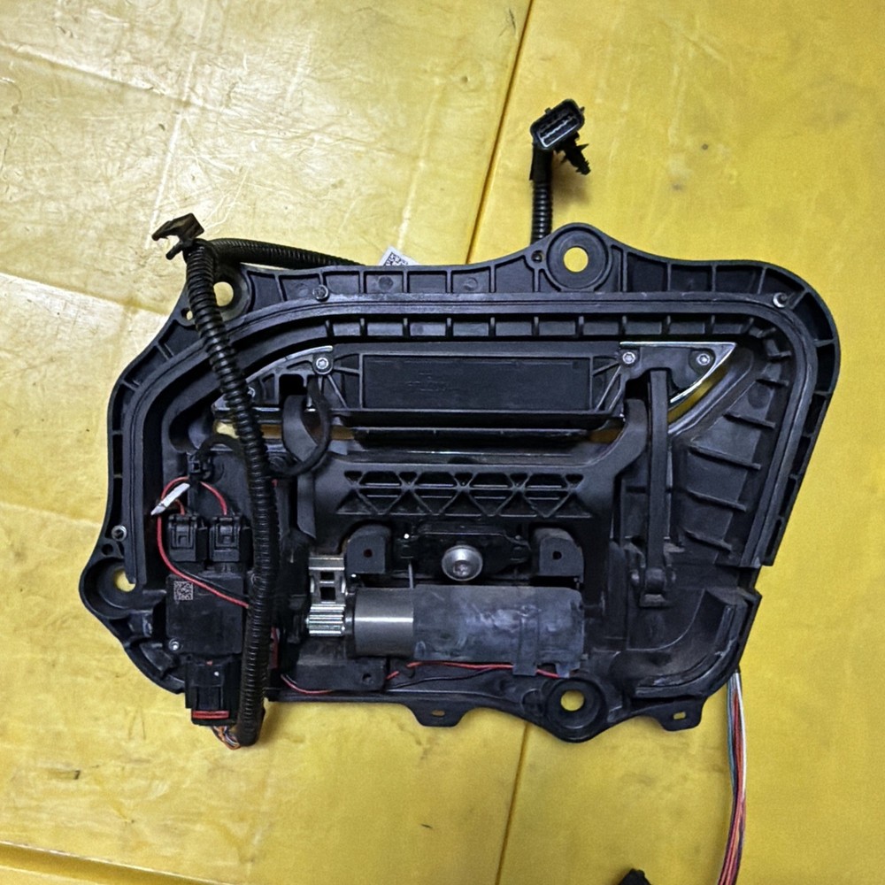 OEM 2012-2015 Model S front RIGHT Exterior Door Handle Outer /