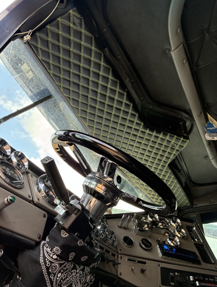 Freightliner Classic and FLD Over Dash Panel