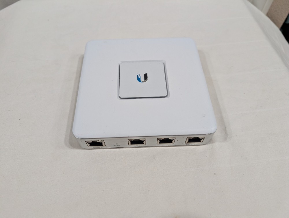 Ubiquiti UniFi Security Gateway (Model: USG)