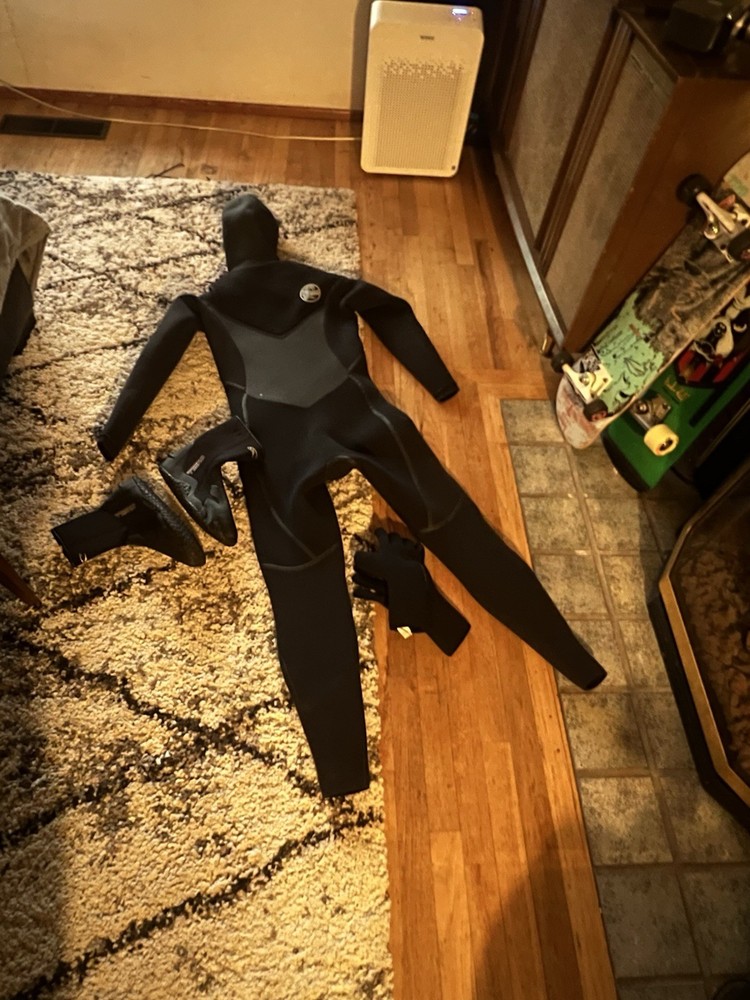 wetsuit men large
