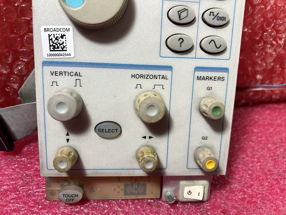 Agilent 16702B Logic Analysis System Front Button Panel