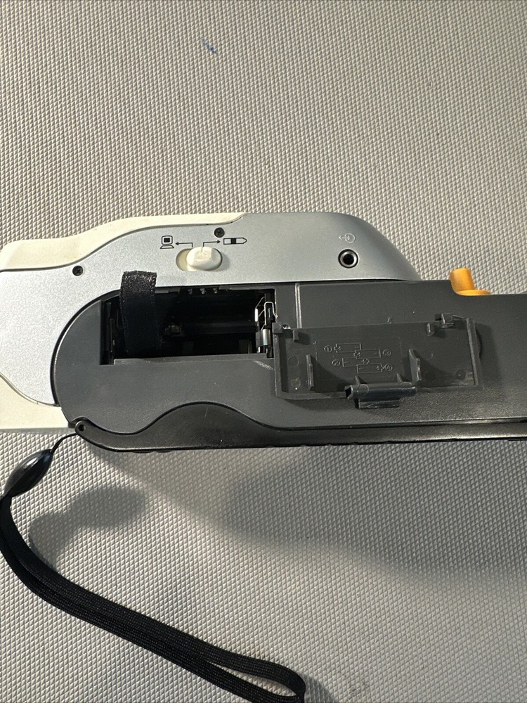Polaroid i-Zone Digital Combo Point & Shoot Camera ***Read