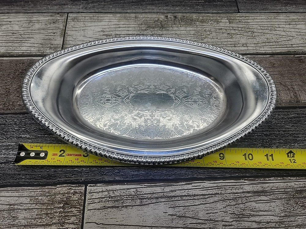 Small Silver Colored Platter [109]
