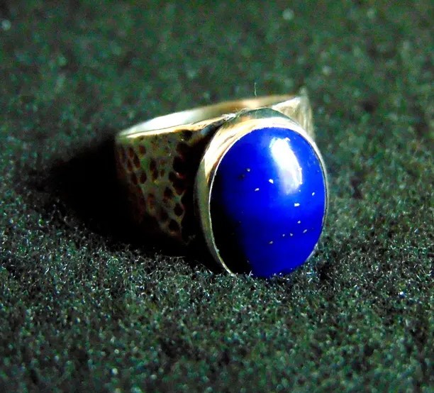 Solid 925 Sterling Silver Natural Blue Oval Lapis Lazuli Gemstone Hammered Ring