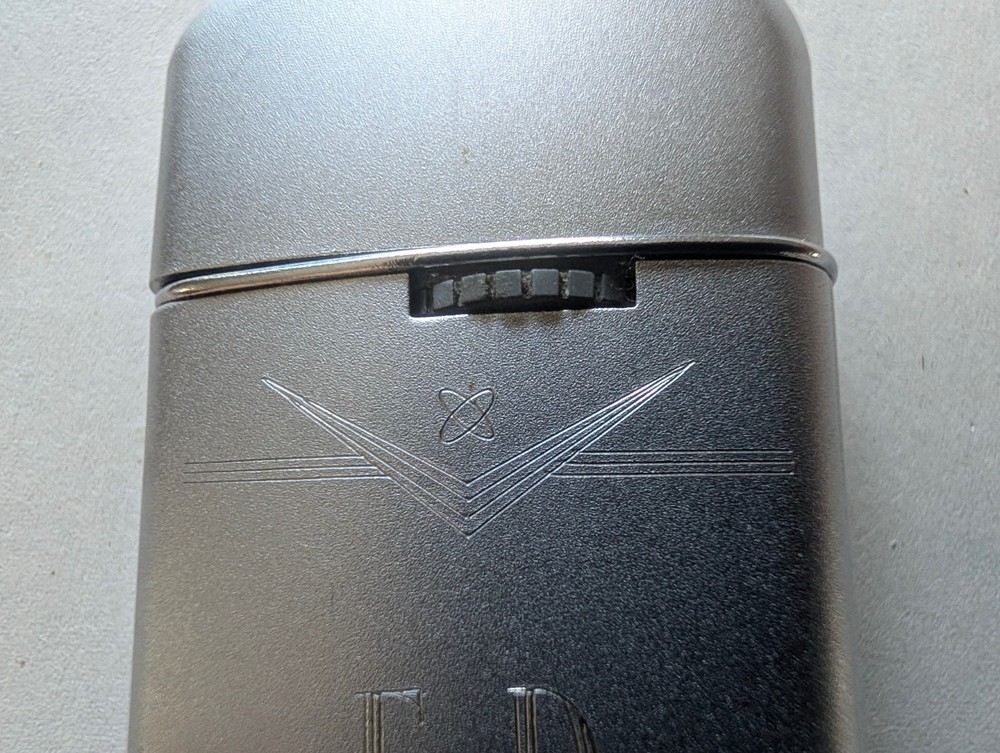 Vintage Ronson Varaflame Windlite Lighter - Sparks, NO Flame