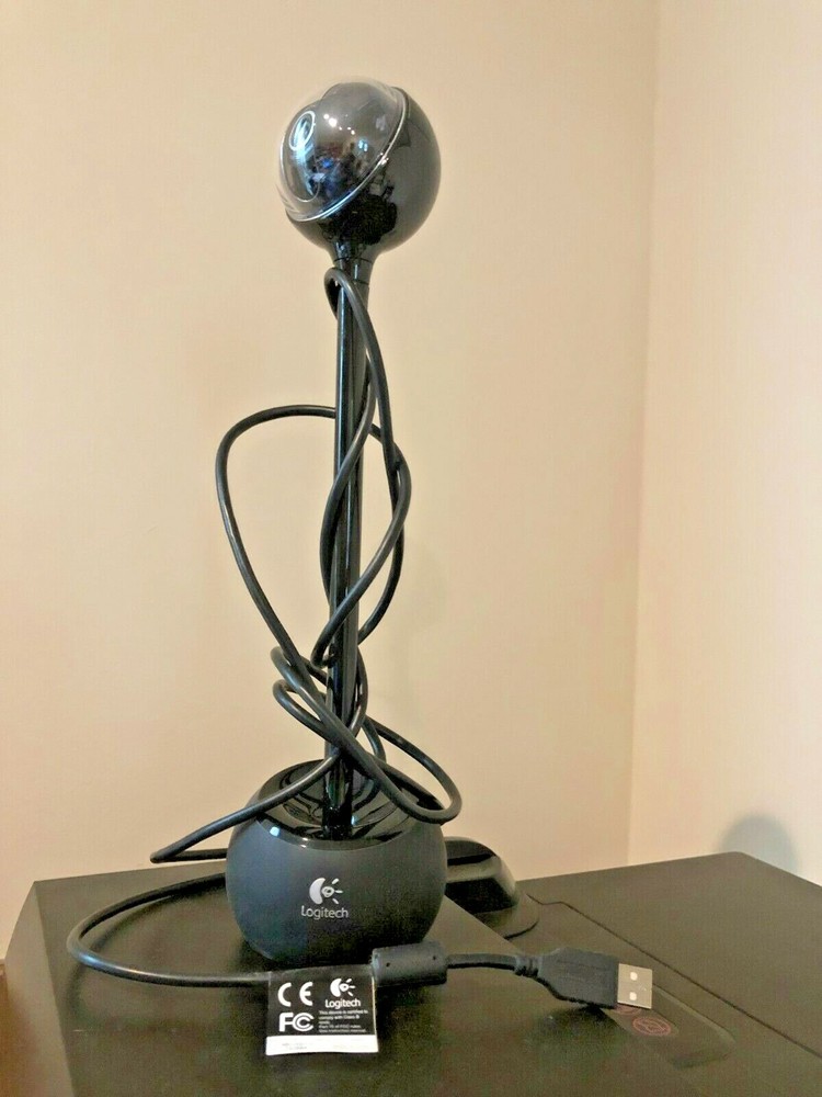 Logitech Orbital Web Cam Quick Auto Focus Base USB Cable Black 73" cable