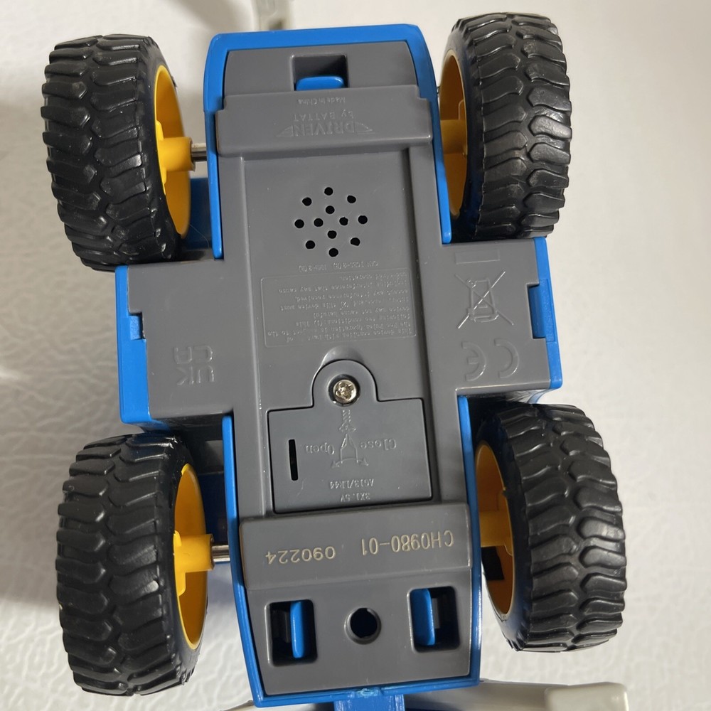 Battat DRIVEN Forklift with Light & Sound Works
