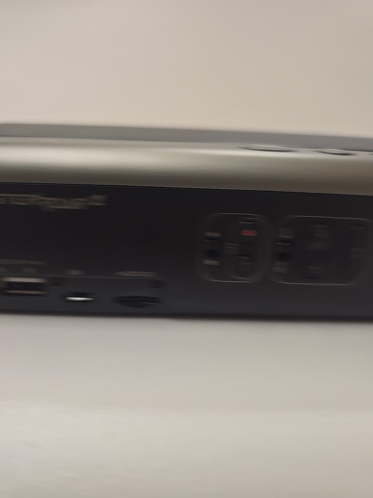 Creative Sound Blaster Roar 2 Bluetooth NFC Speaker - Black with AC adapter