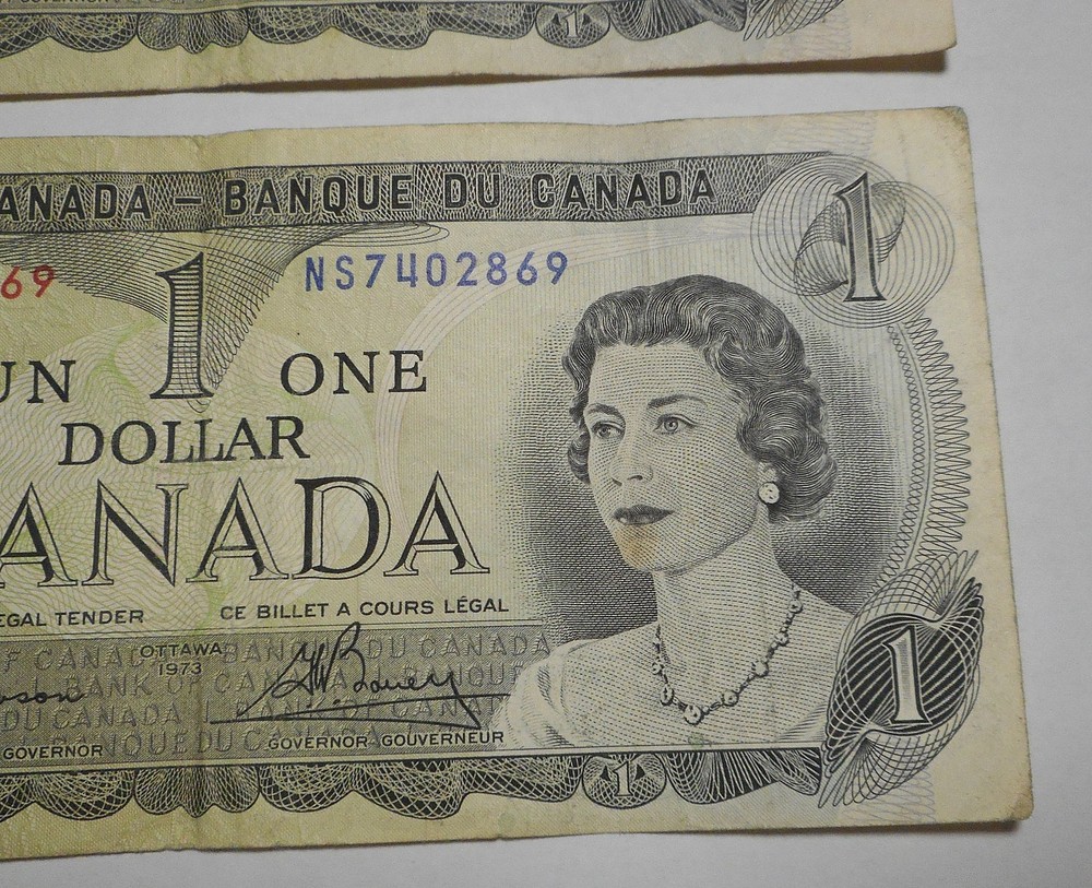 2 1973 One Dollar Notes Bills Canada Lot