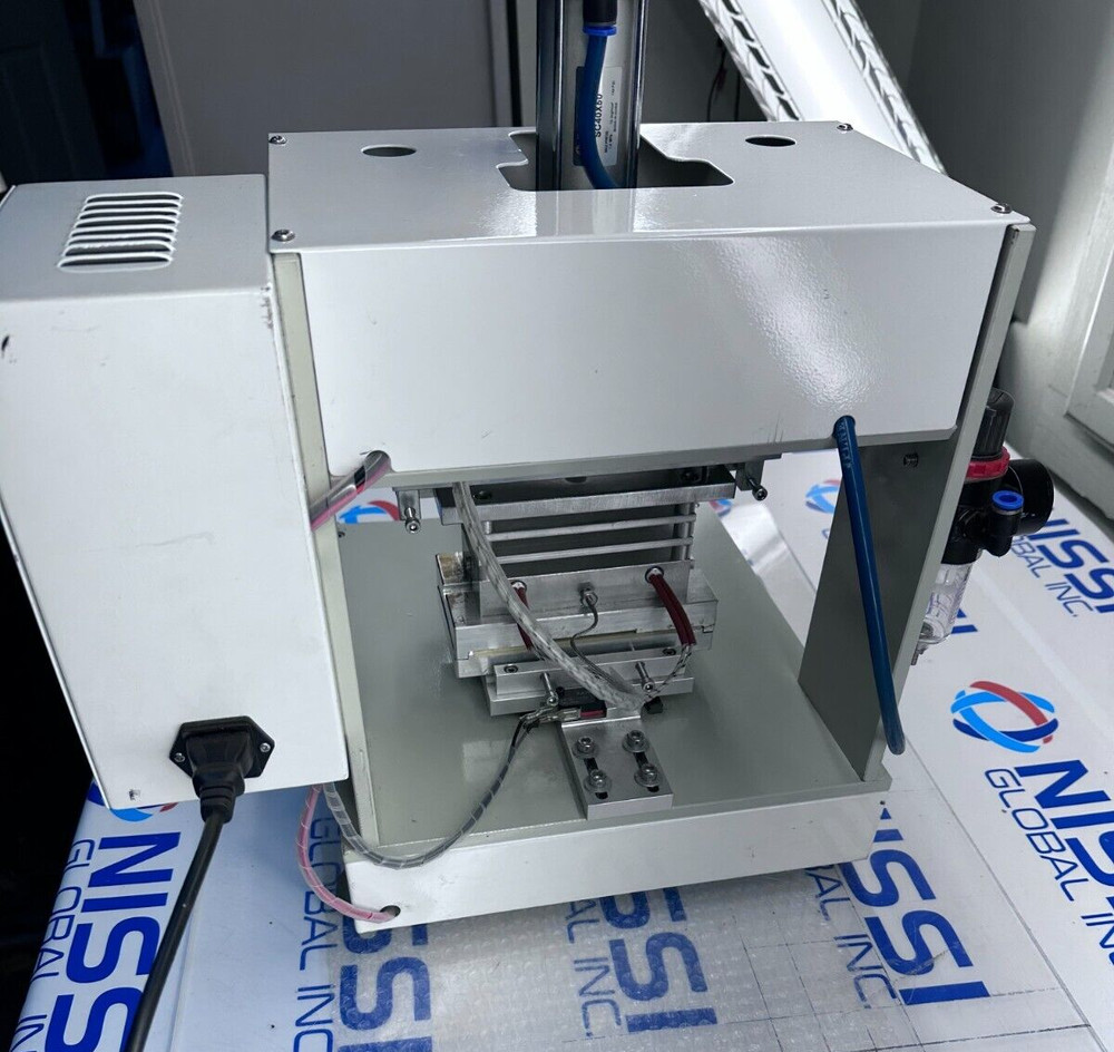 GUNUOTAI Hot Press Frame Machine Front Bezel