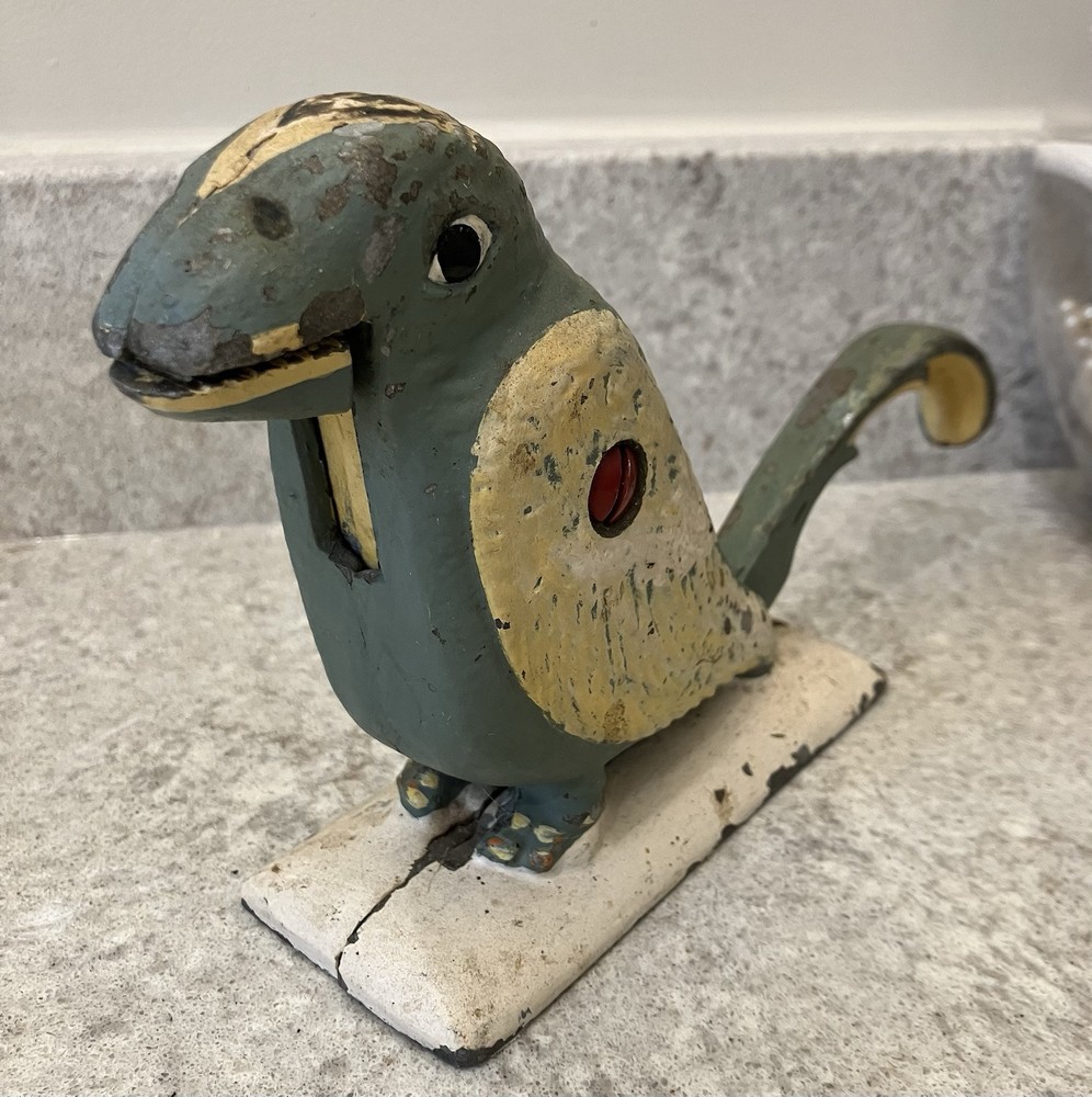 ANTIQUE PRIMITIVE CAST IRON PARROT NUT CRACKER TOOL
