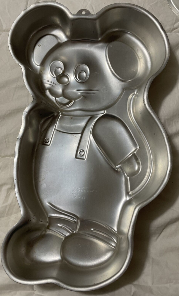 Wilton Mouse Cake Pan Mold Form Pan # 2105-2380 Year 1987