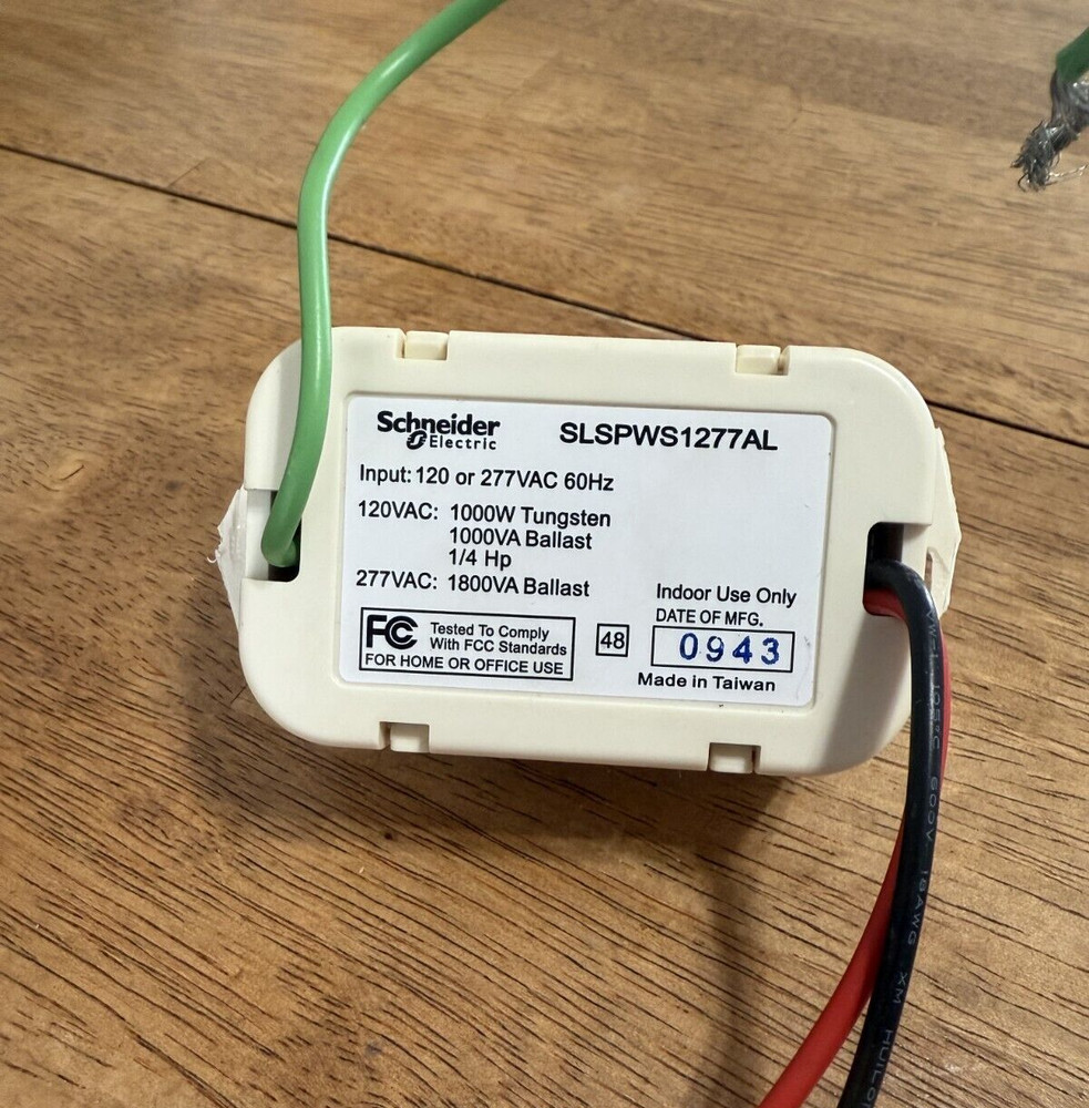 Schneider Electric wall Sensor Switch SLSPWS1277AL (B33)