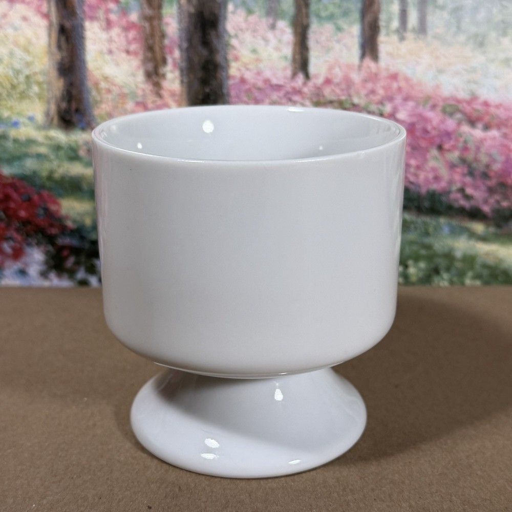 Vintage Delta Airlines First Class Footed COFFEE CUP White Ceramic