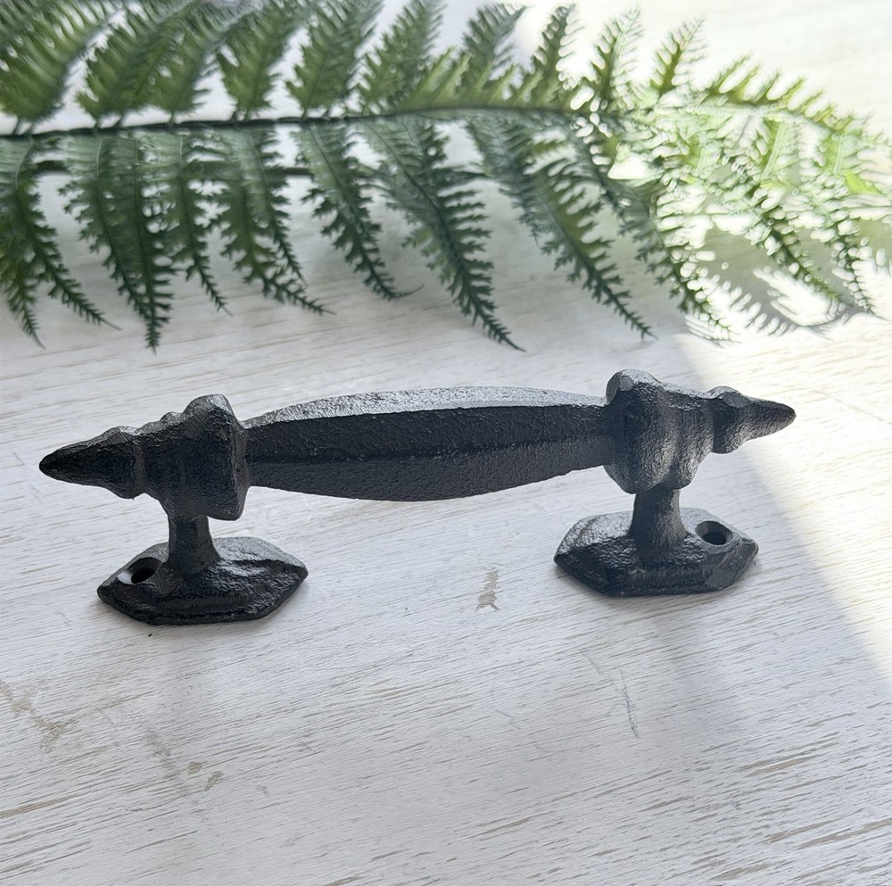 Rustic Cast Iron Barn Gate Pulls Vintage Style Drawer Handle Heavy Duty 2 Pack