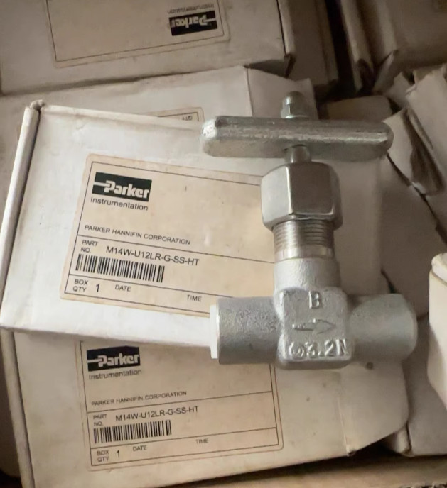 1pcs M14W-U12LR-G-SS-HT Valve