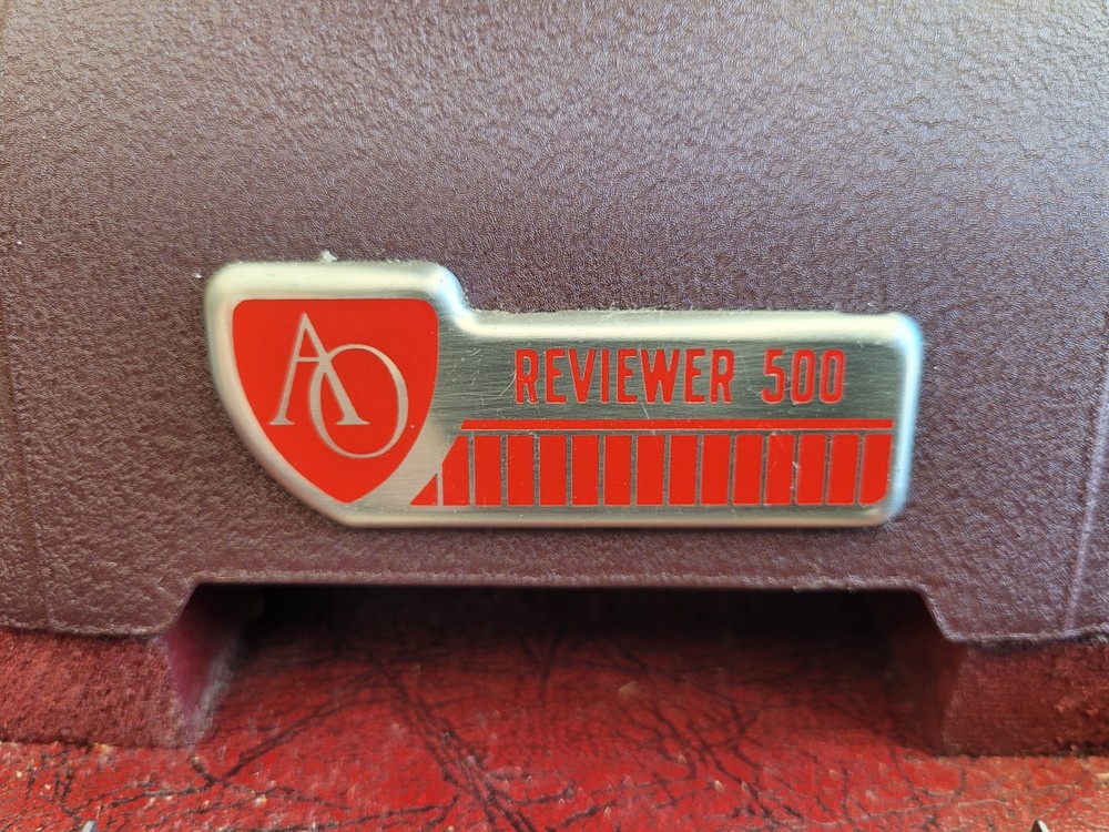 AMERICAN OPTICAL Reviewer 500 Projector - Tested , Powers On