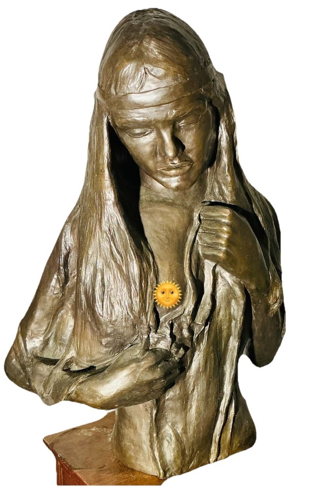 AMOREERNA MEA Bronze Statue