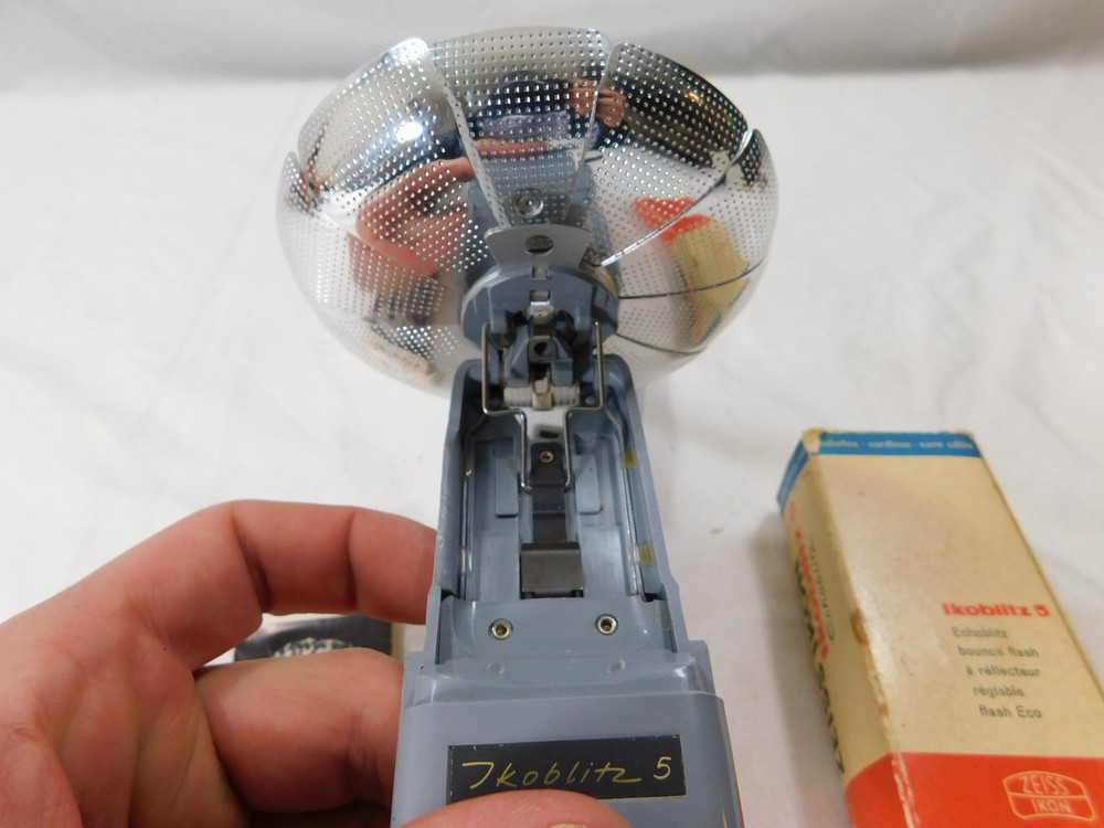 Zeiss Ikon Ikoblitz 5 Echoblitz Cold Shoe Mount Flash Unit in Box