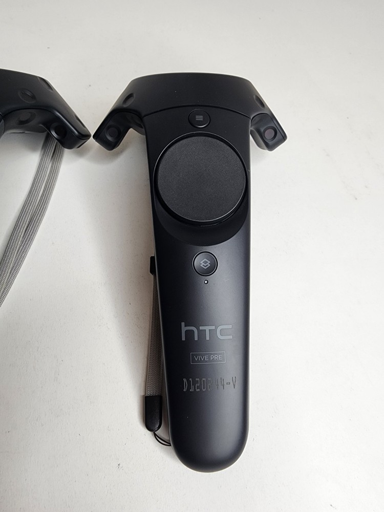 HTC Vive Virtual Reality Headset System 1st Generation - Black