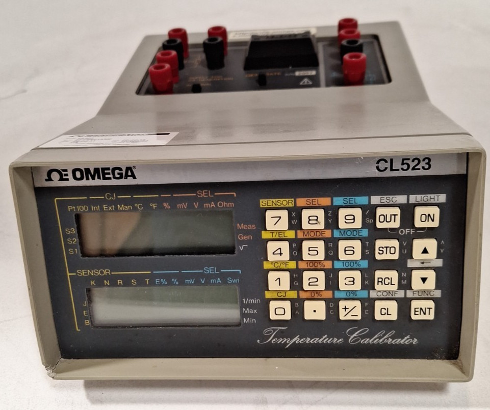 Omega CL523 Temperature Calibrator Thermometer