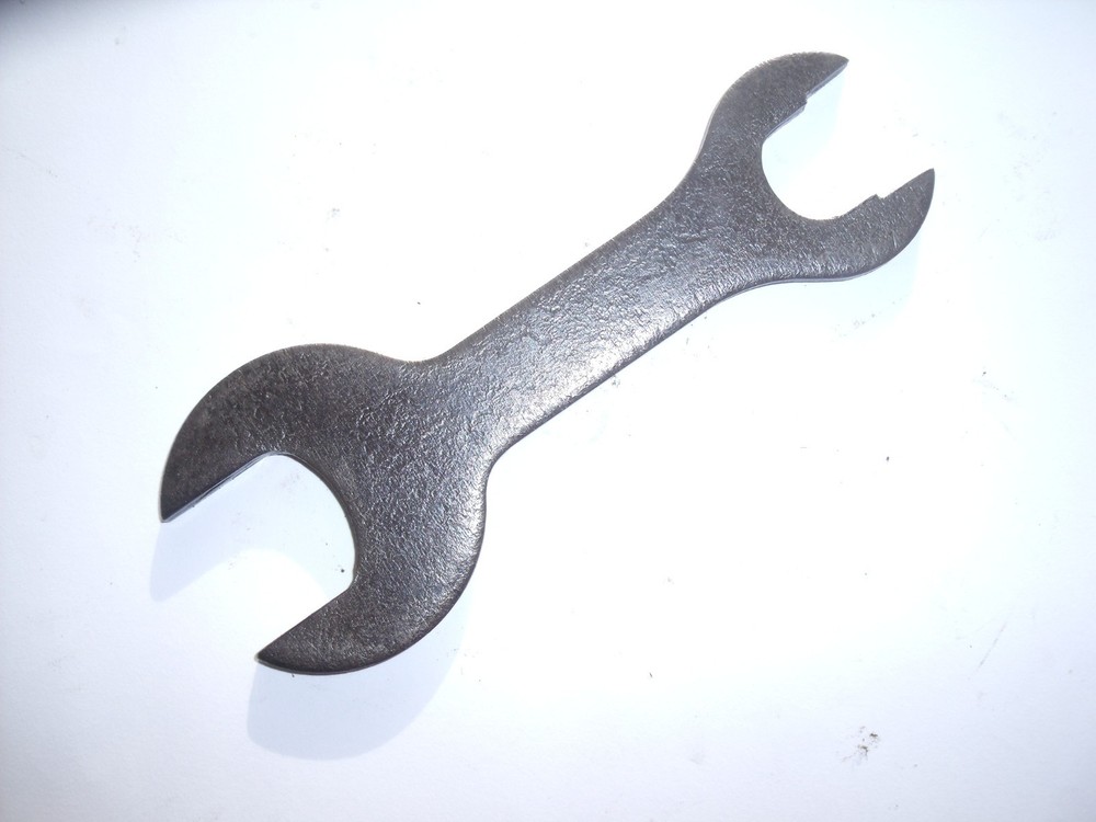 BSA 90-9071 hub nut spanner. Bantam & others Wrench