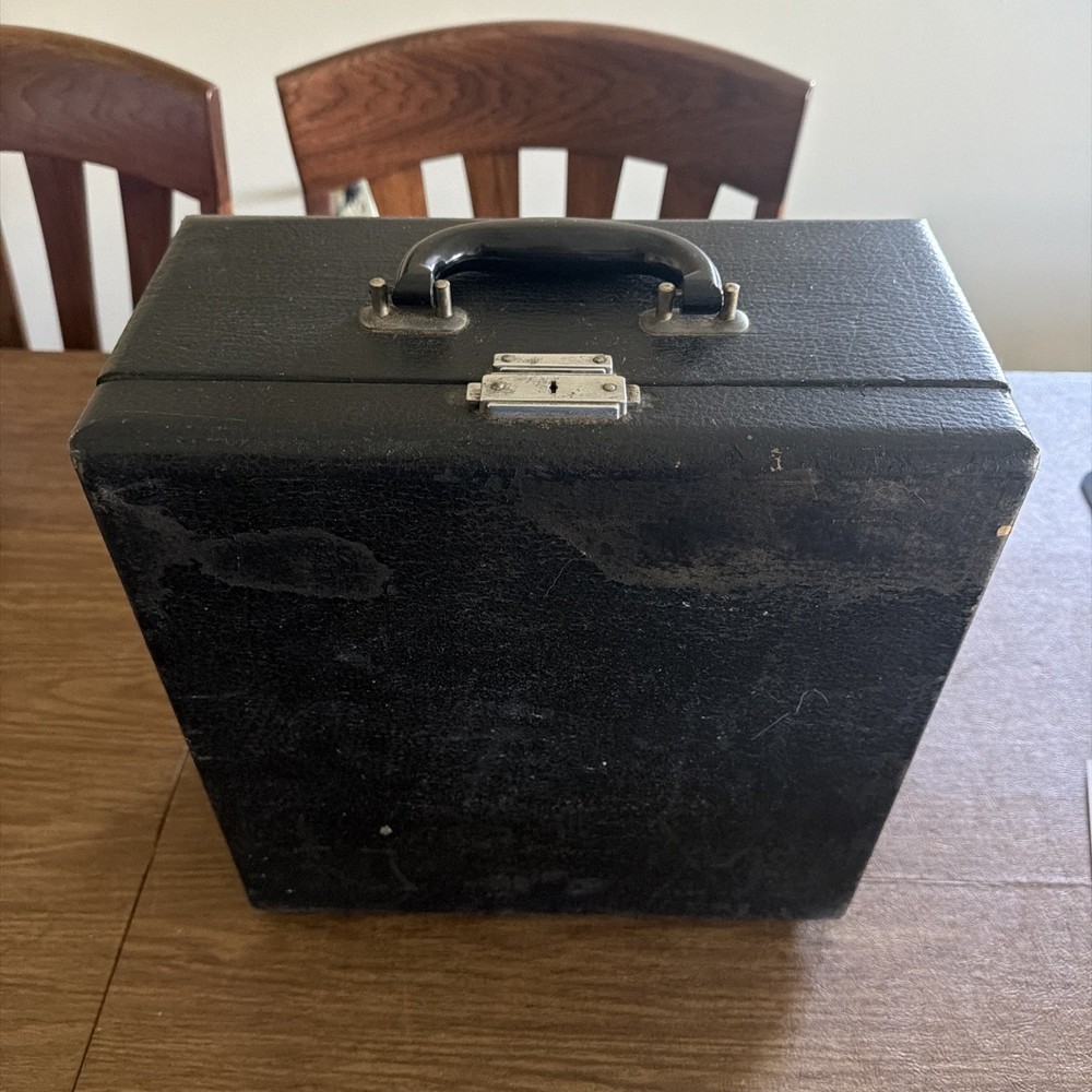 Remington Noiseless Typewriter Model 7 with Case