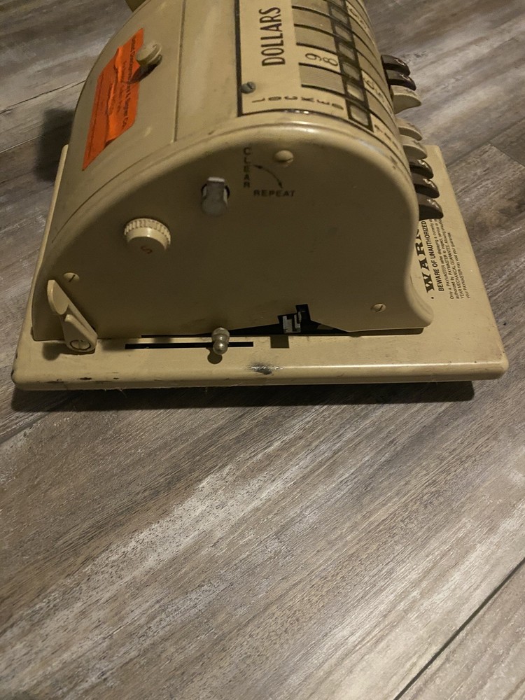 Paymaster 8000 Check Writer Beige w/key