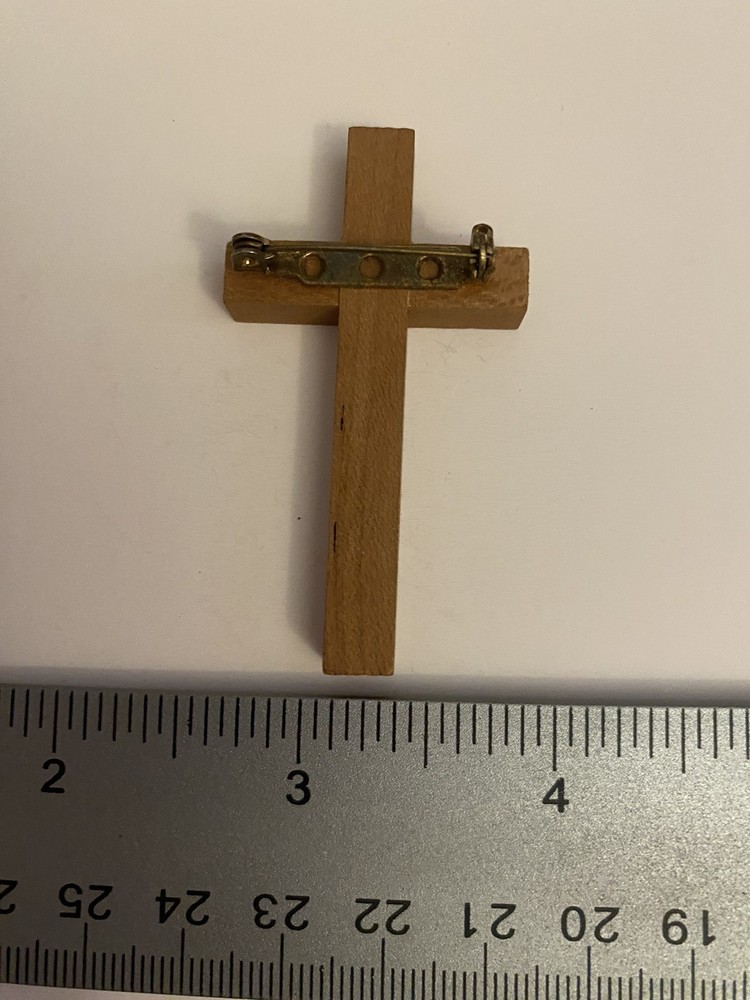 Religious Cross Lapel Pin P77