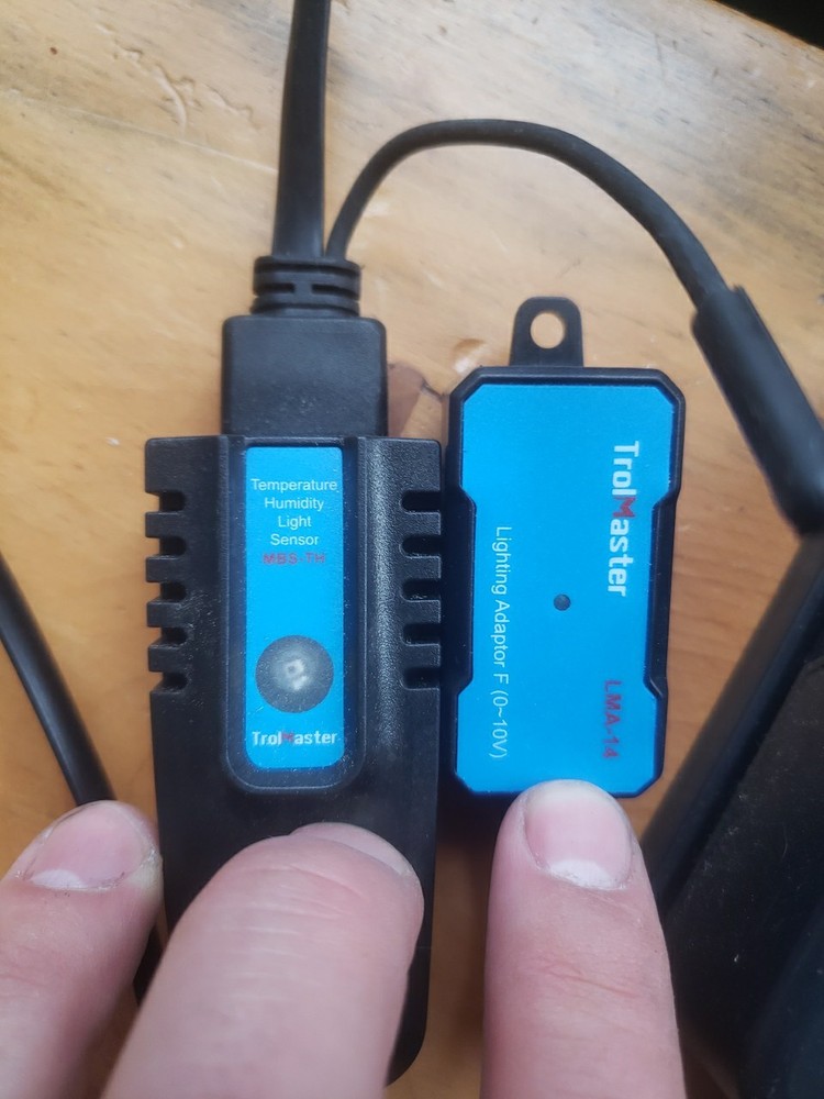 (2) Trolmaster Hydro-X Control System HCS-1 + Lighting Adapter LMA-14, Temp/Hum