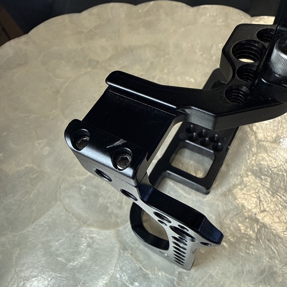Camera Cage For Canon EOS R Digital Mirrorless Cameras & SmartRig top handle