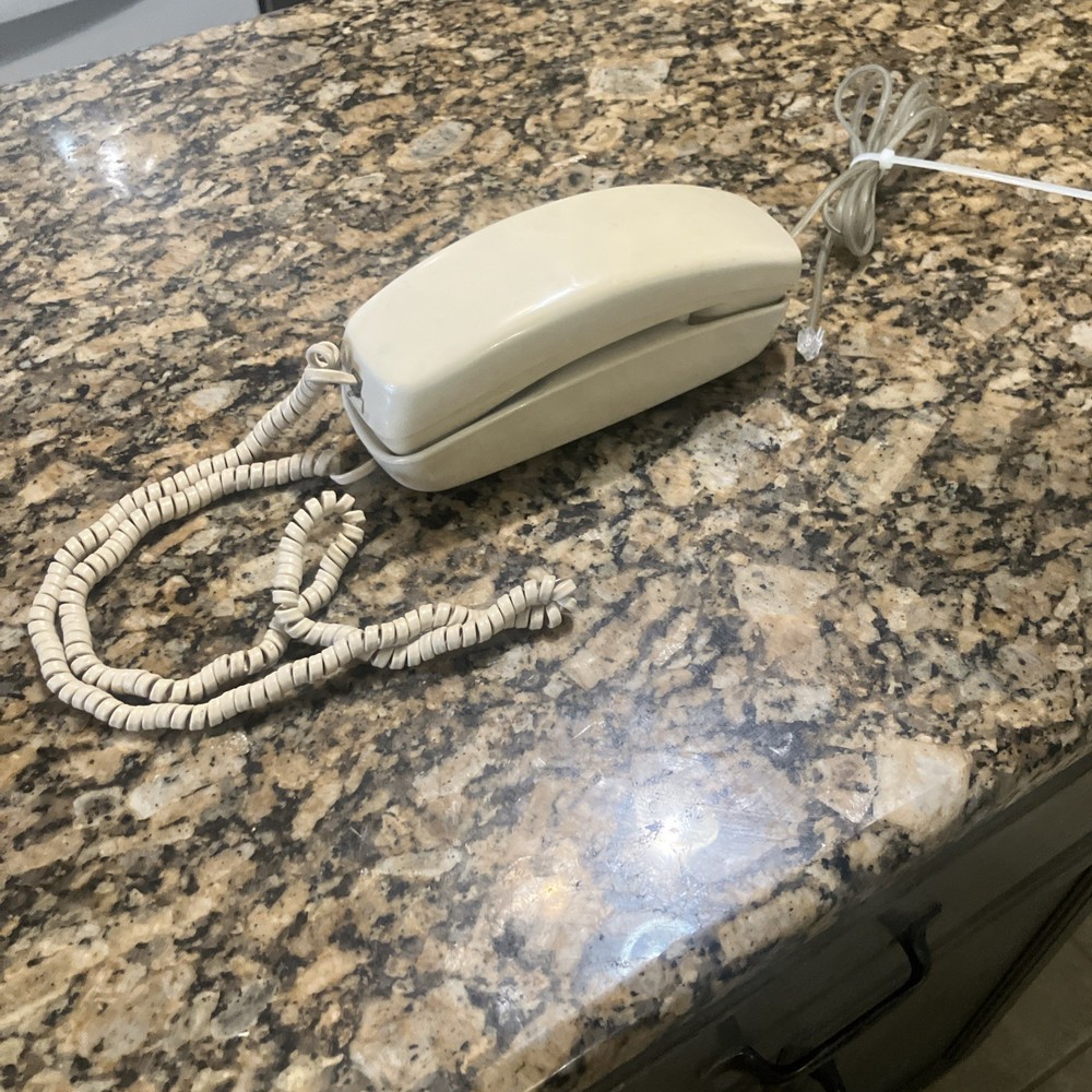 Vintage GTE Wall Phone With Push Buttons