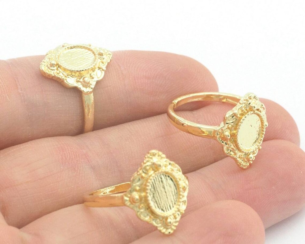 Oval Adjustable Ring Base Bezel ( 8x6mm setting ) Shiny Gold Plated Brass 2633