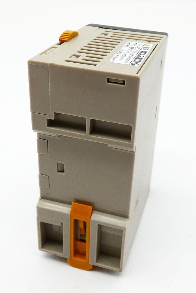 Omron CPM2C-S110C-DRT Programmable Controller Programmable Controller -used-