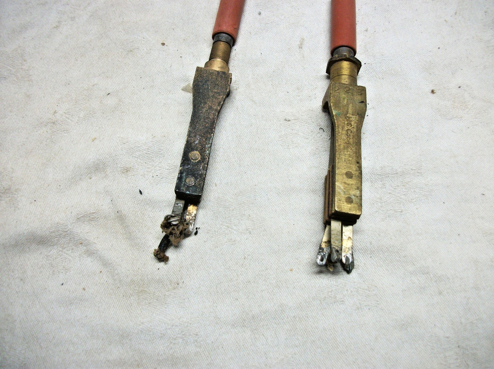 Two switchboard jacks with jumper cord