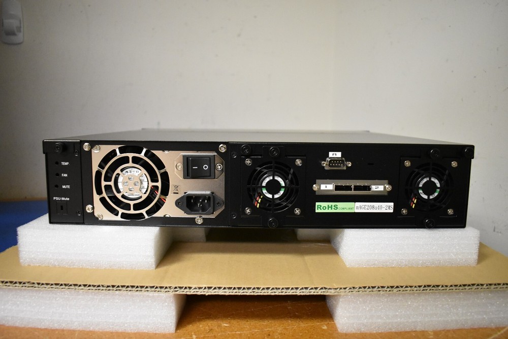 8 Bay JBOD Server Enclosure mAGE208u40-2MS