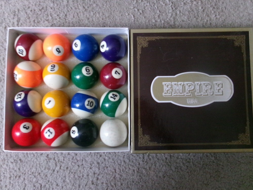 Complete Empire 16 Billiard Ball Set in Original Box