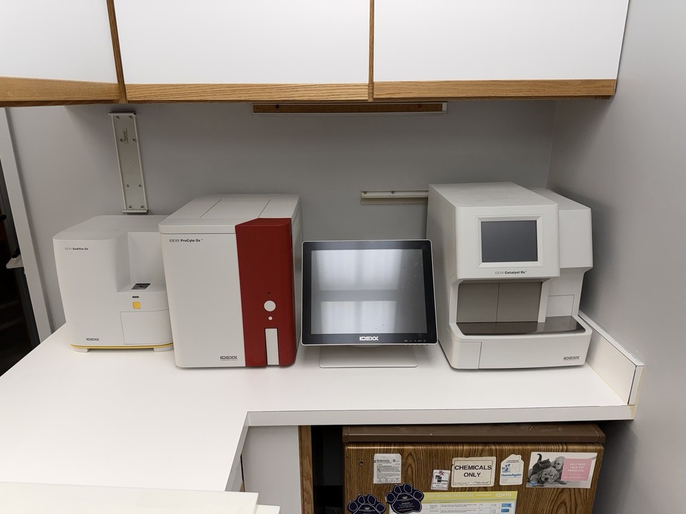 Idexx. Veterinary Lab Equioment
