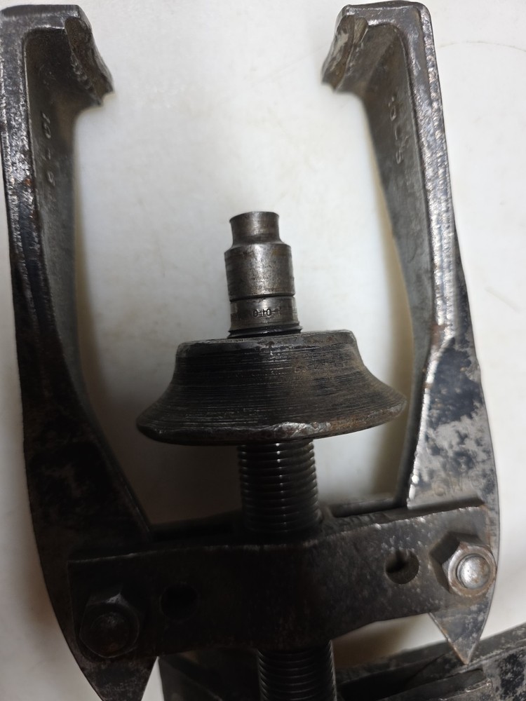blue point tools Gear Bearing Pulling Large