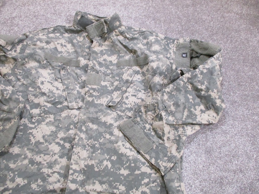 US Army Combat Jacket Mens Size Large