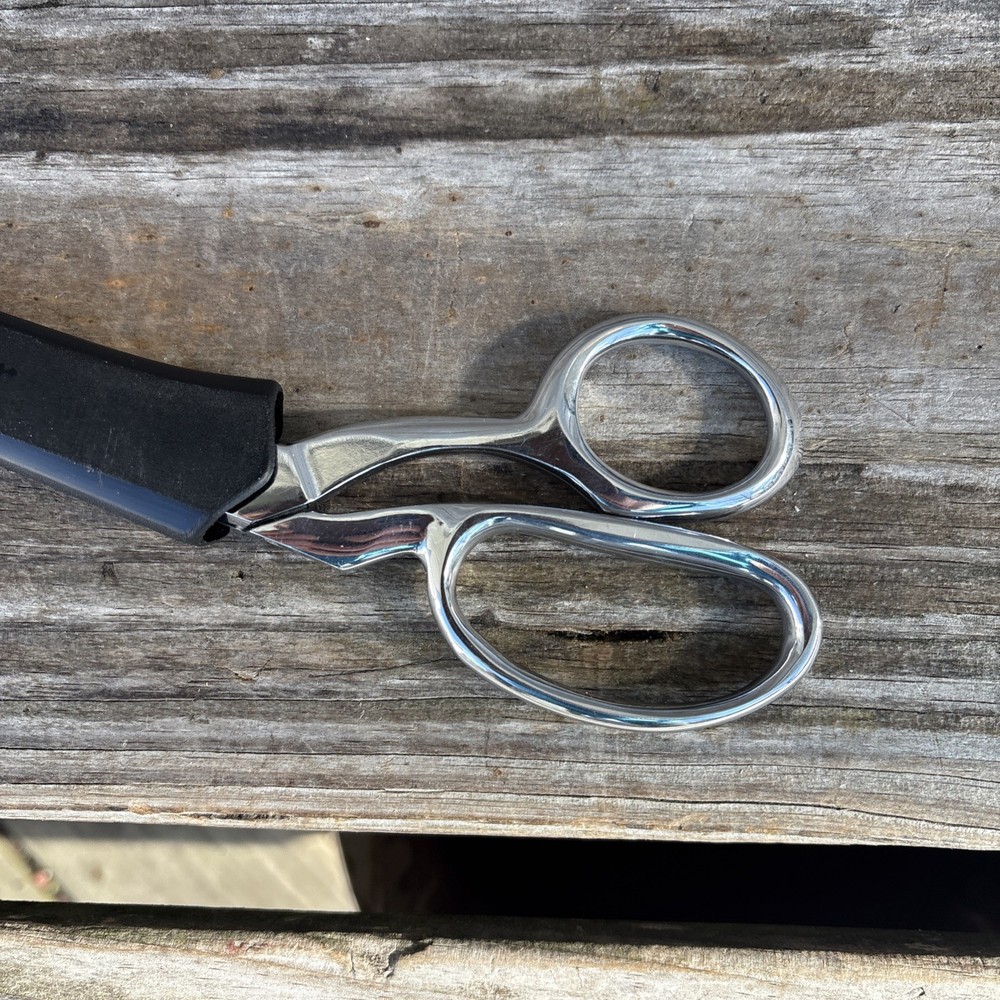 Gingher Dressmaker's Shears W Protective Sheath ~ Very Sharp