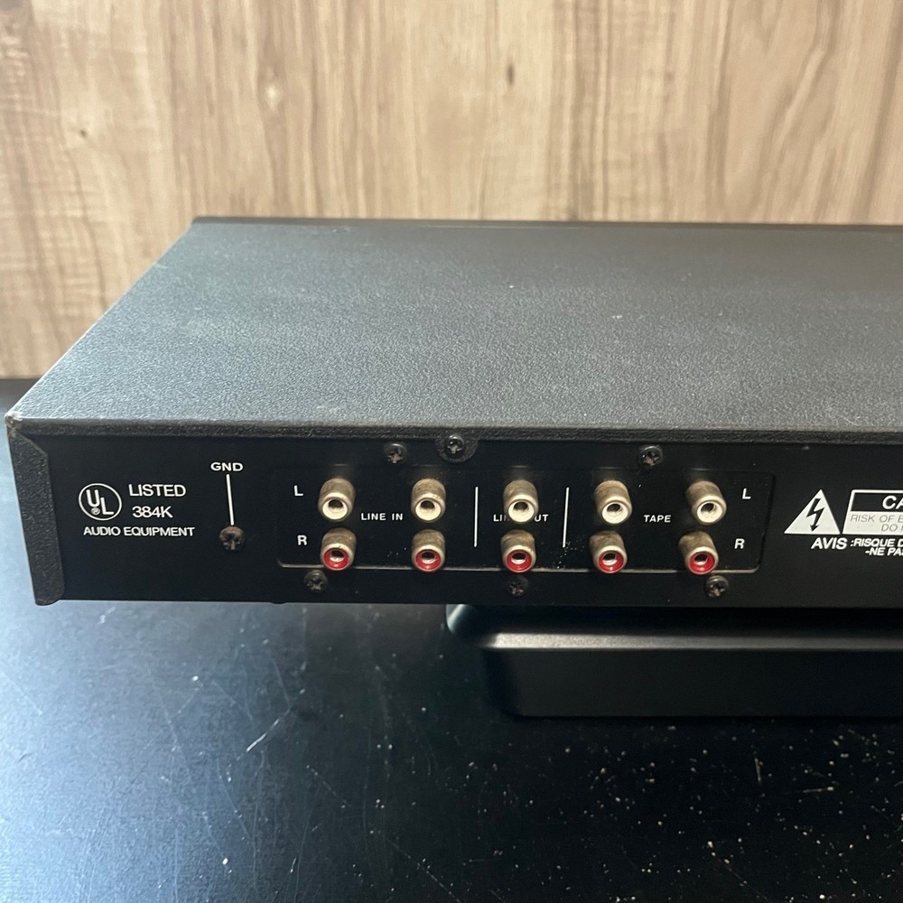 TEAC EQA-10MKII Graphic Equalizer Powers On
